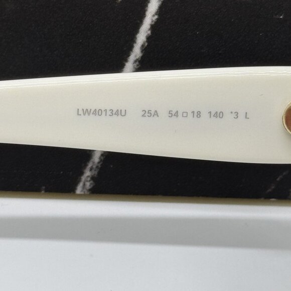 NEW LOEWE LW40134U 25A, SQUARE OVERSIZED WHIYE GRAY WOMEN SUNGLASSES LOEWE - Picture 7 of 9